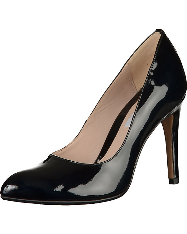 Clarks Pumps