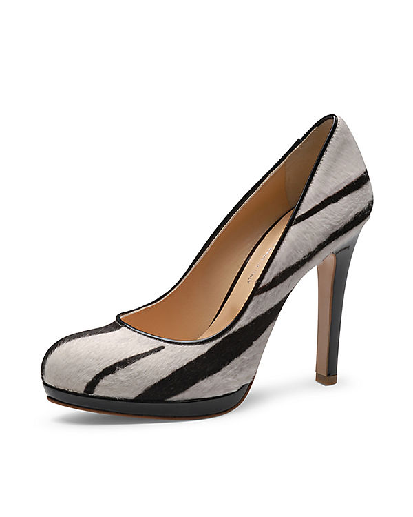 Evita Shoes Pumps