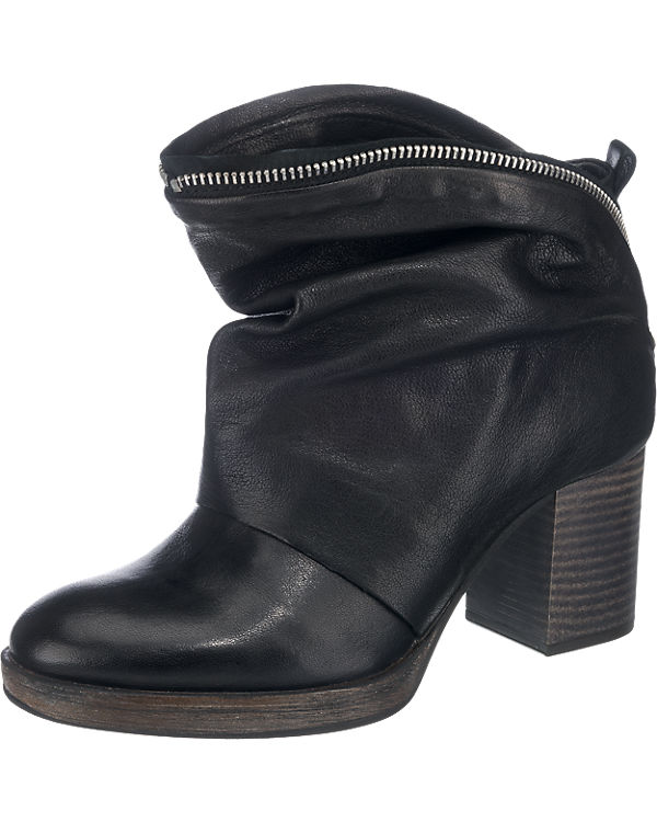 Martina Buraro Stiefeletten