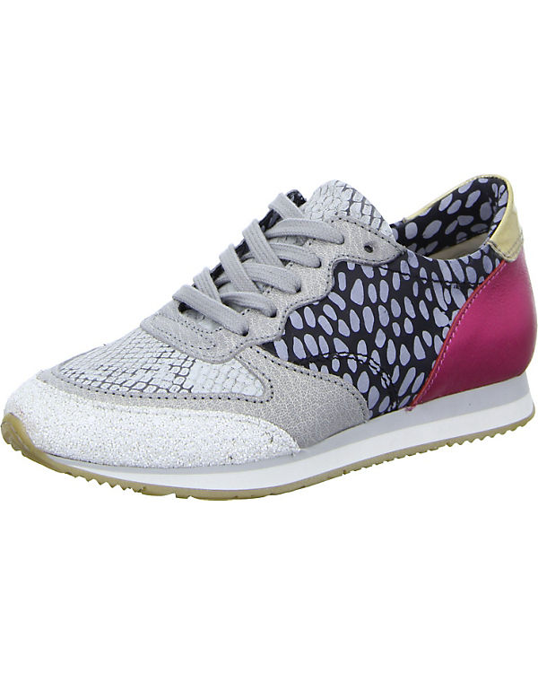 MJUS Sneakers