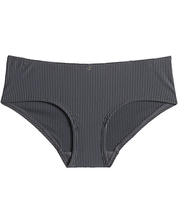 Panty Melton