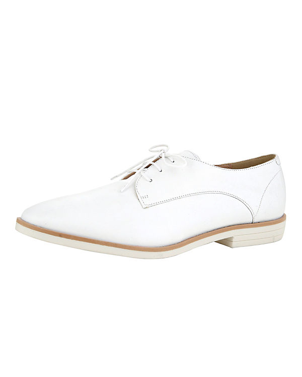 Schnürschuhe