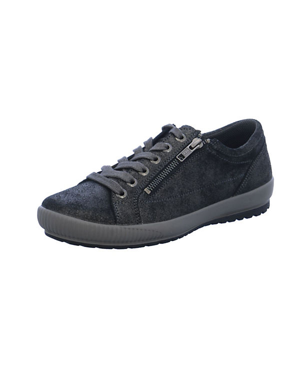 Schnürschuhe