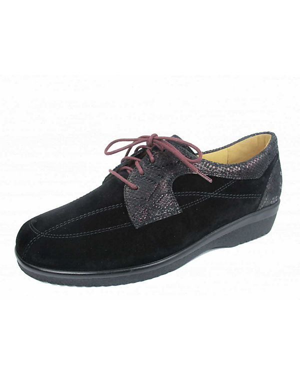 Schnürschuhe